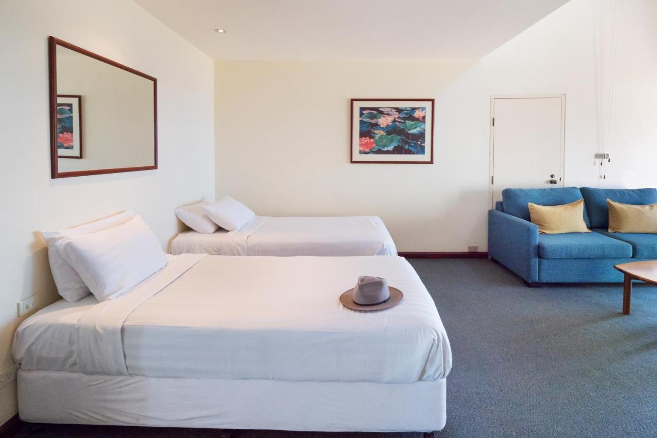 ביירון ביי Beach Hotel Resort מראה חיצוני תמונה