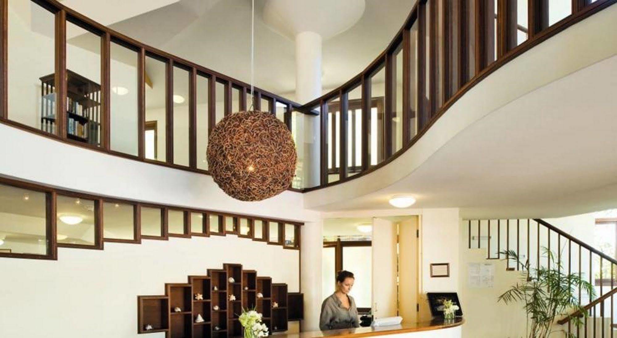 ביירון ביי Beach Hotel Resort מראה חיצוני תמונה