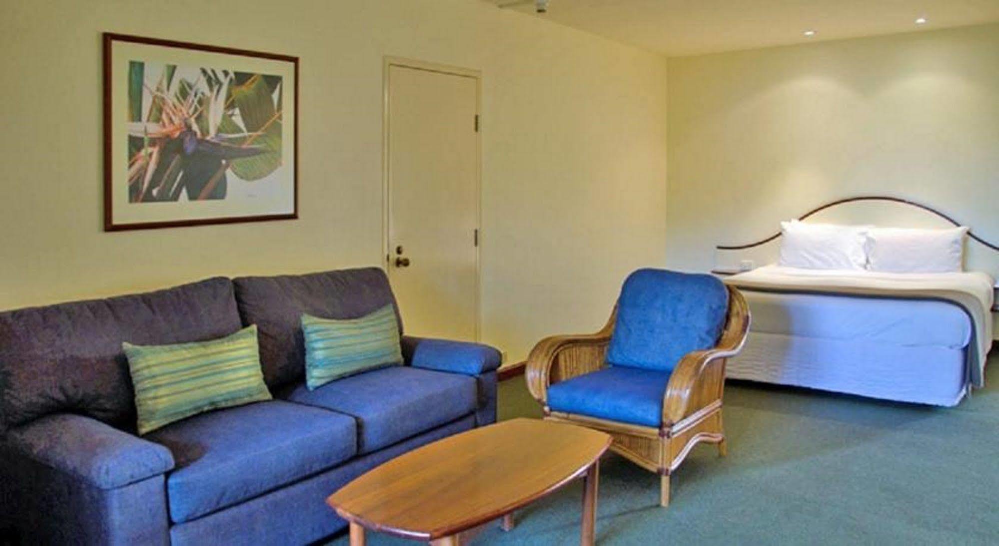 ביירון ביי Beach Hotel Resort מראה חיצוני תמונה