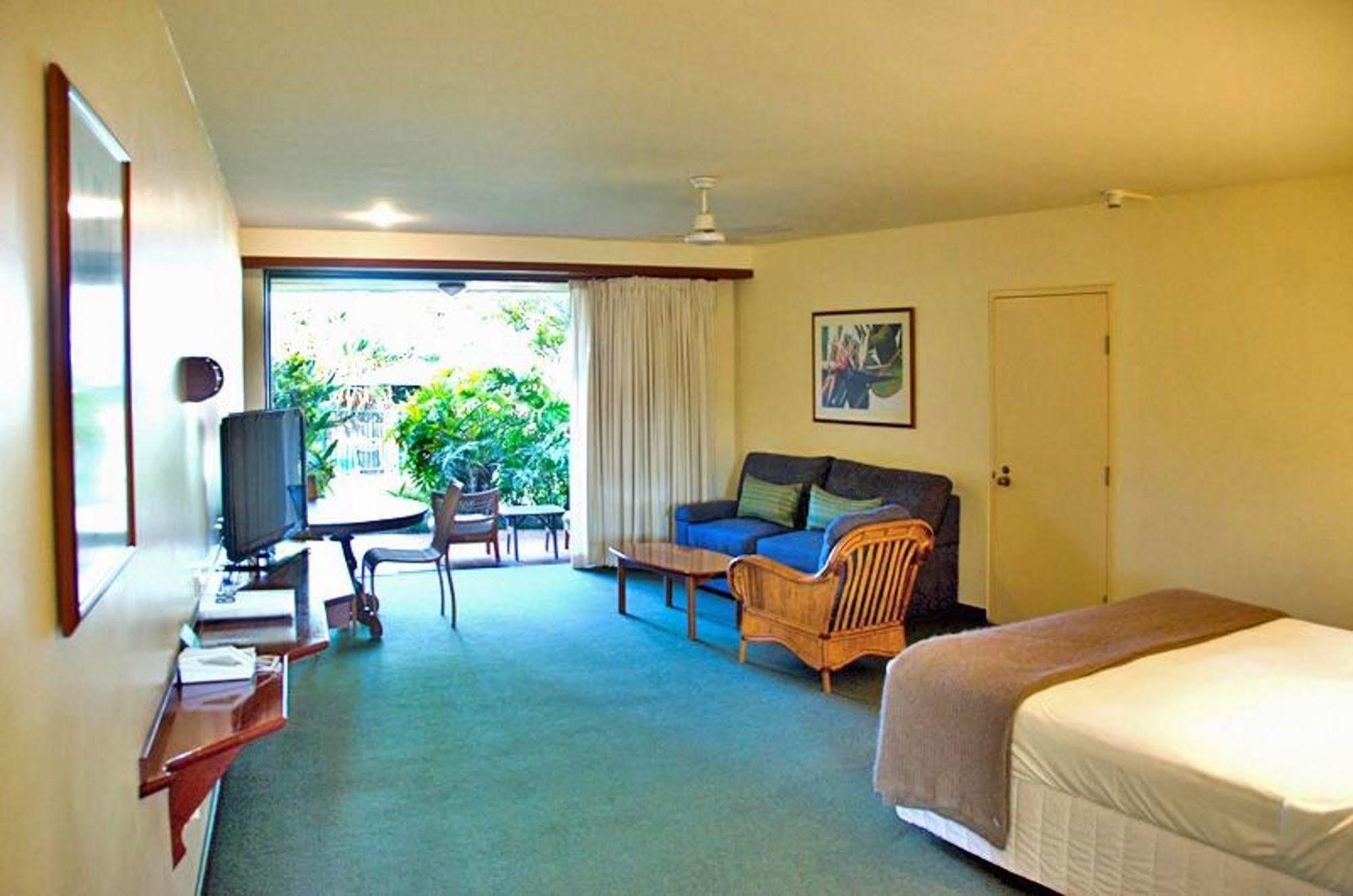 ביירון ביי Beach Hotel Resort מראה חיצוני תמונה