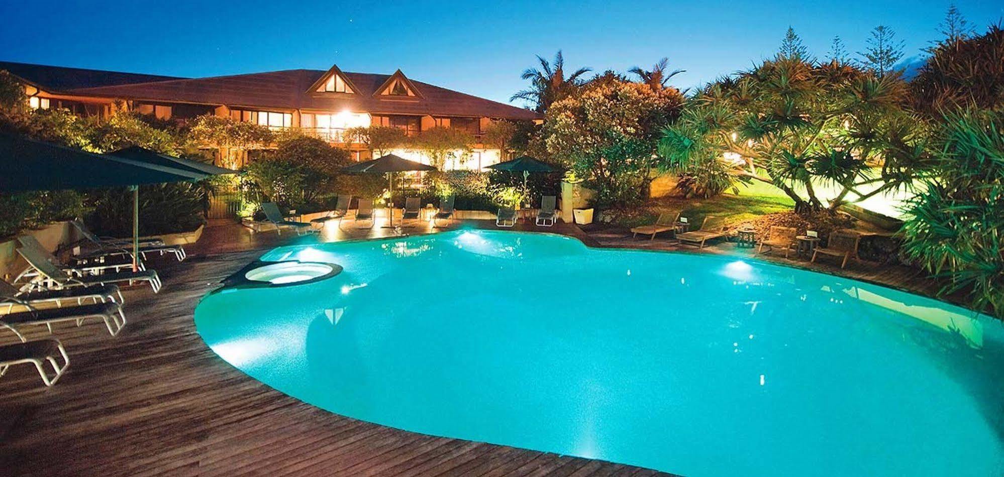 ביירון ביי Beach Hotel Resort מראה חיצוני תמונה